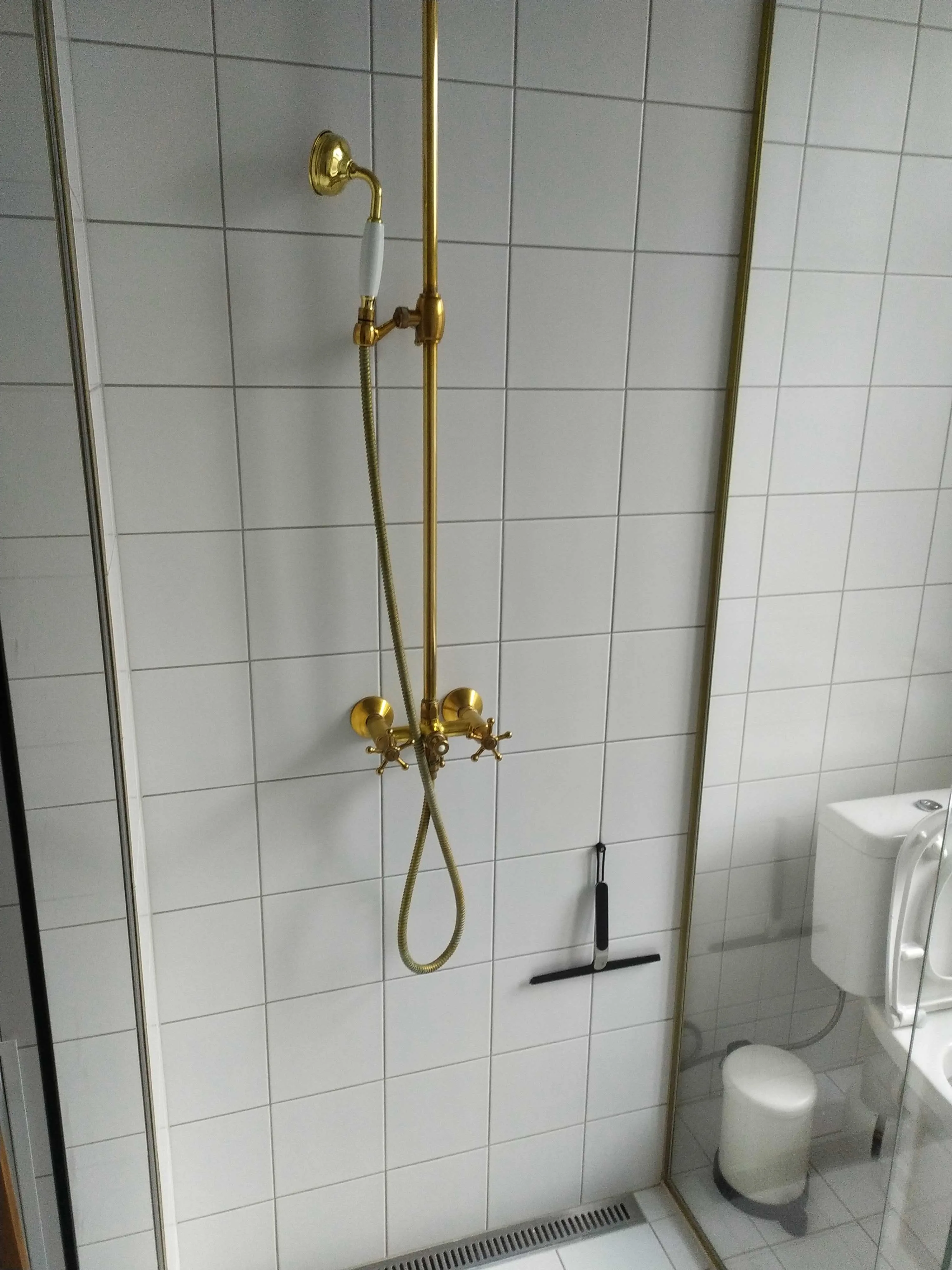 Bedroom cleaning quality checked before guest arrival in a Copenhagen rental apartment
