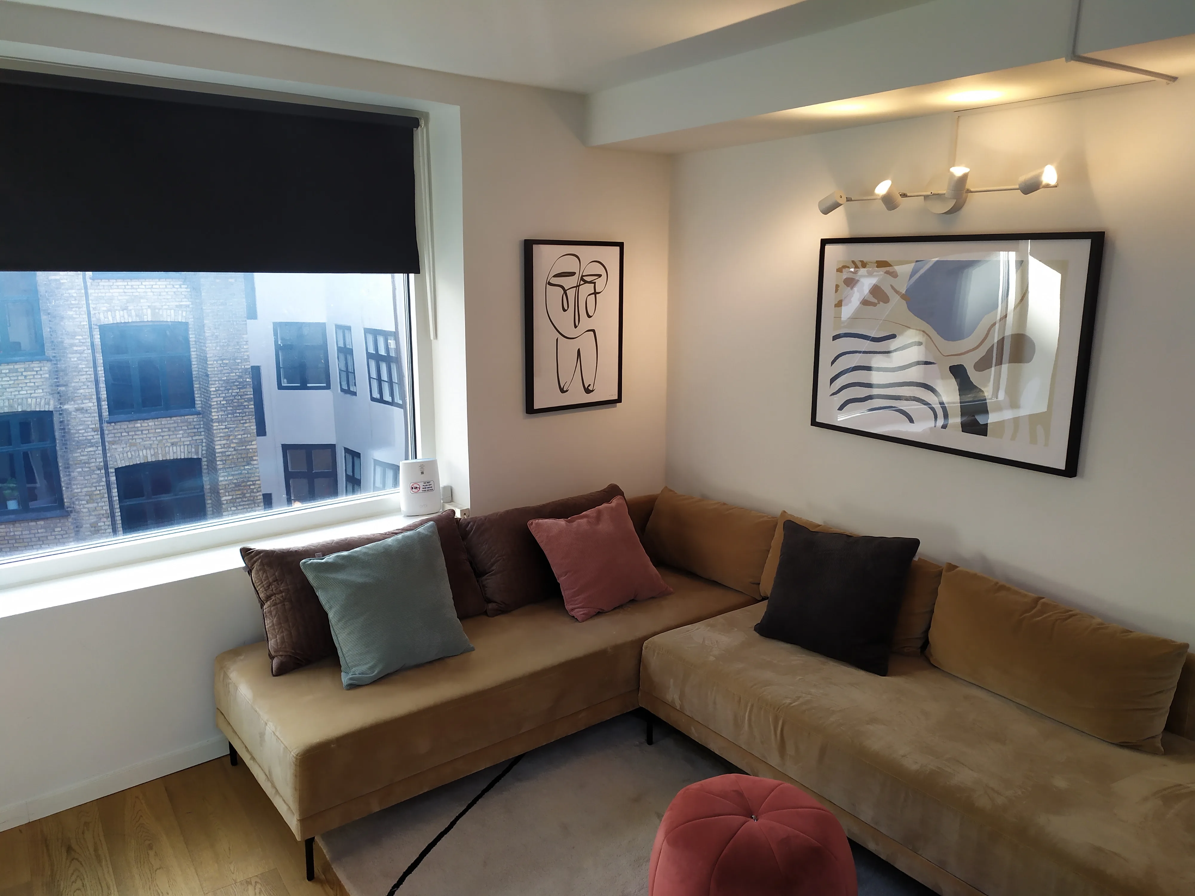 Internet and presentation check in a Copenhagen rental apartment