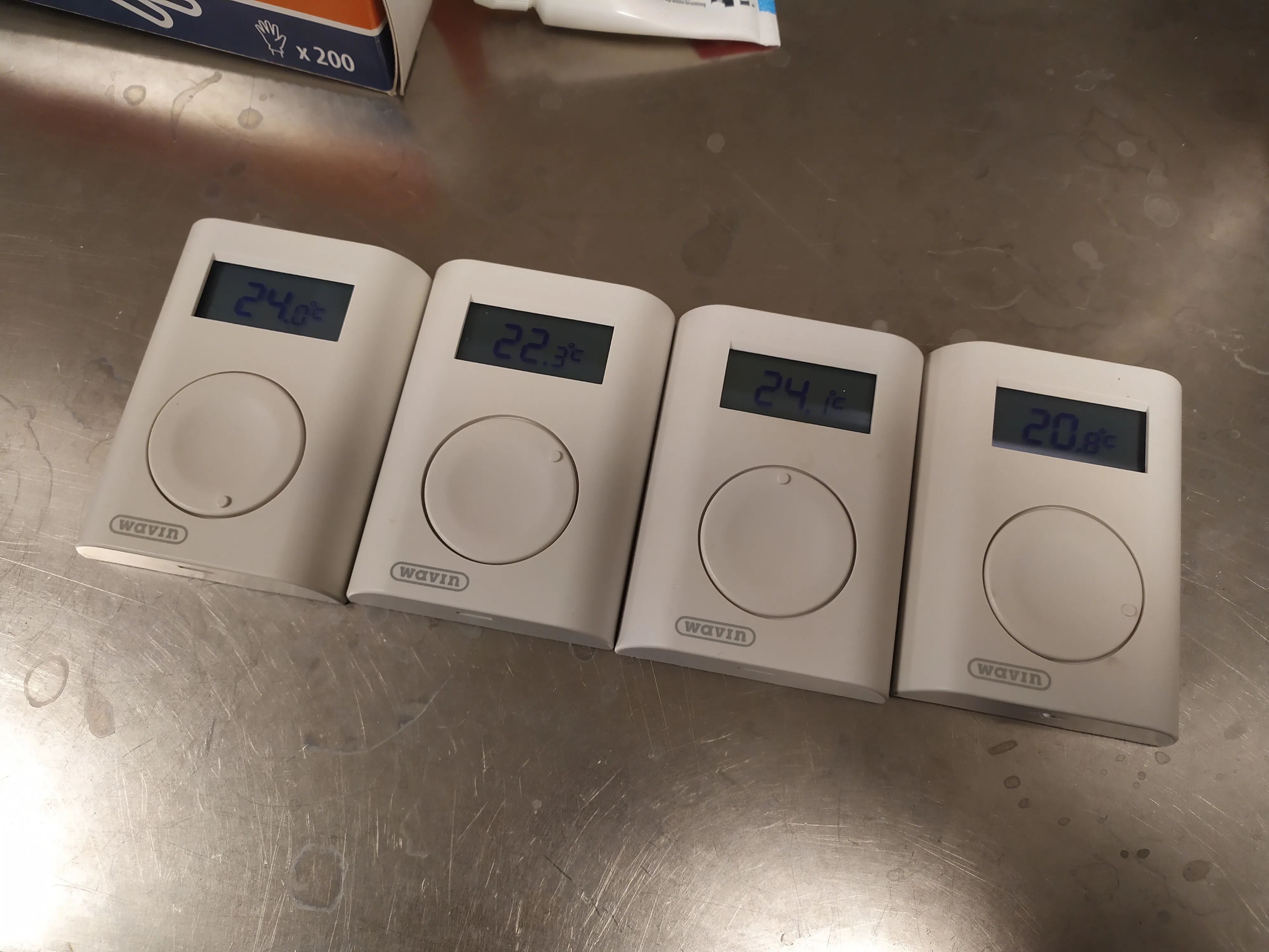 Thermostats checked for stable heating in a Copenhagen rental apartment